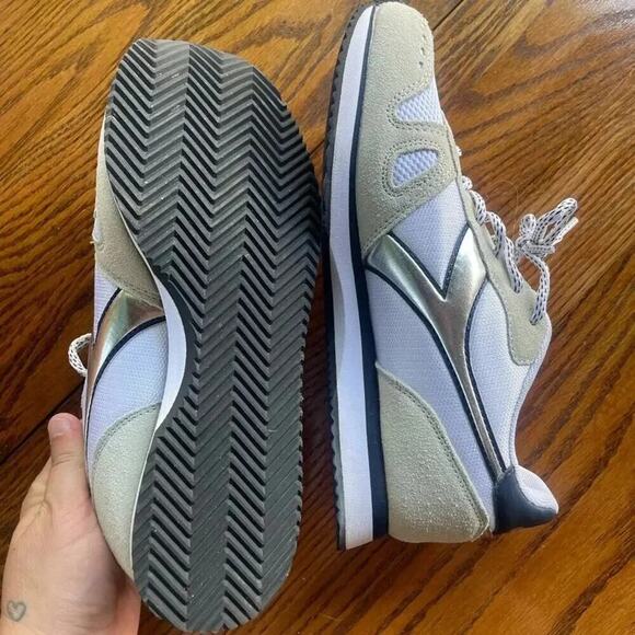 Diadora Women’s Sz US 7 Simple Run Sneakers - Picture 11 of 12